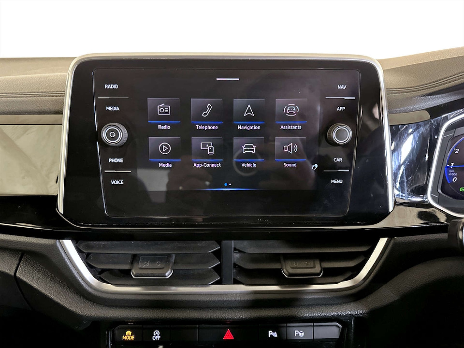 Used Volkswagen T-Roc 2022 for sale - 77186139: Photo 25