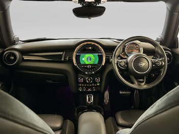 Used MINI Hatch 2019 for sale - 78903940: Photo
