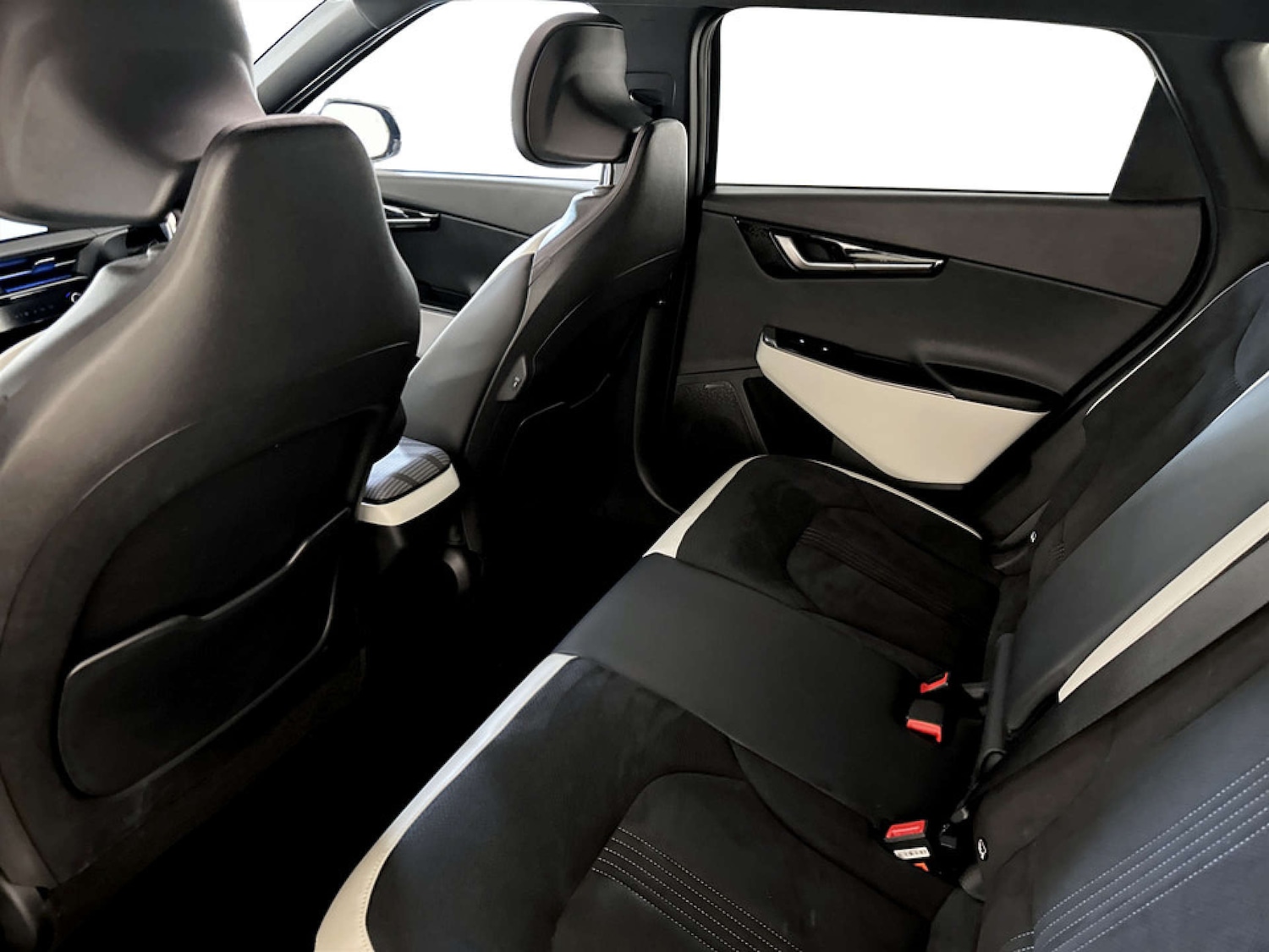 Used Kia EV6 2023 for sale - 77805558: Photo 15