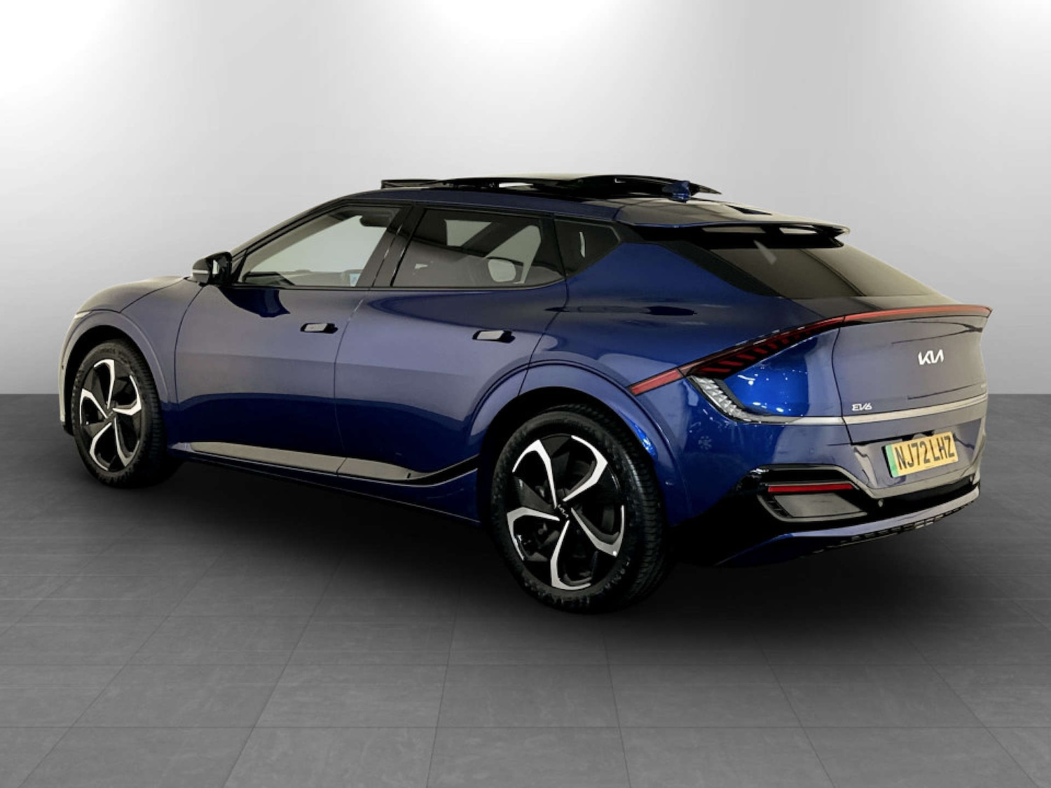 Used Kia EV6 2023 for sale - 77805558: Photo 8