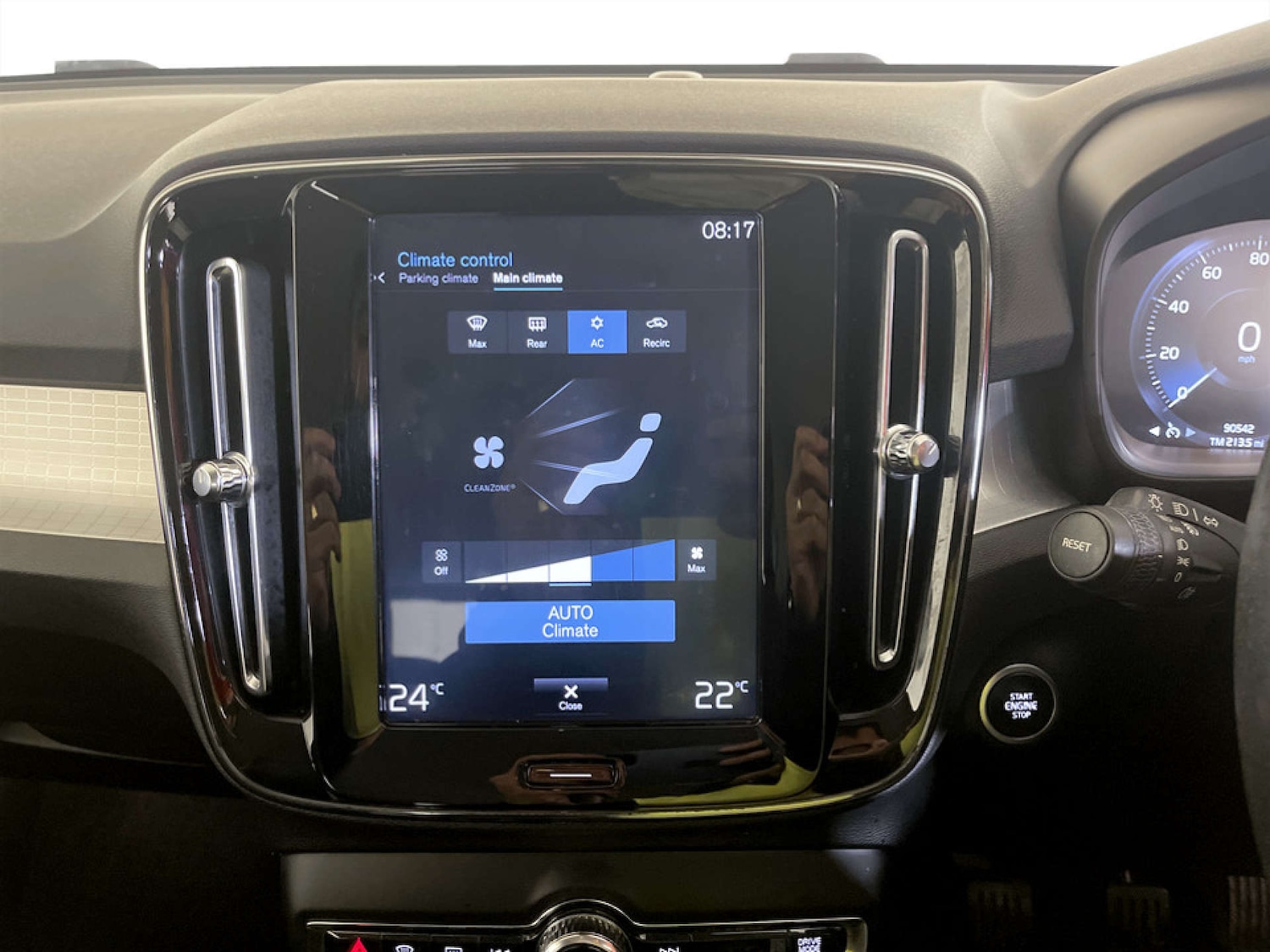 Used Volvo XC40 2018 for sale - 77185957: Photo 24