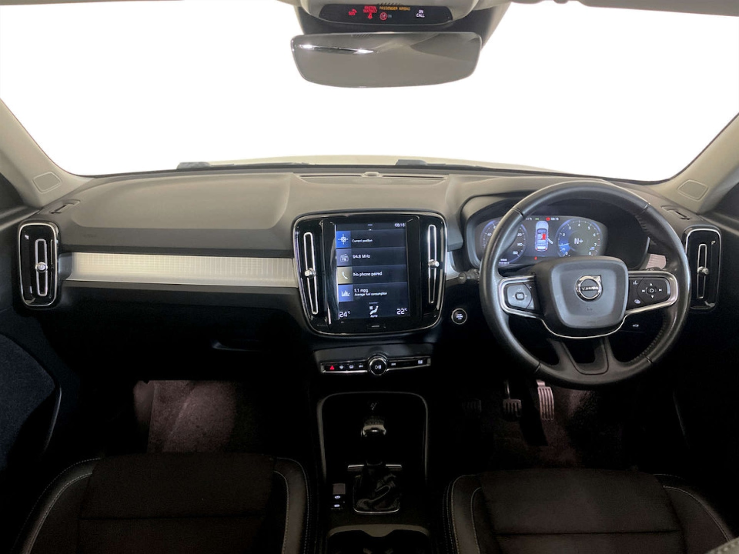 Used Volvo XC40 2018 for sale - 77185957: Photo 3