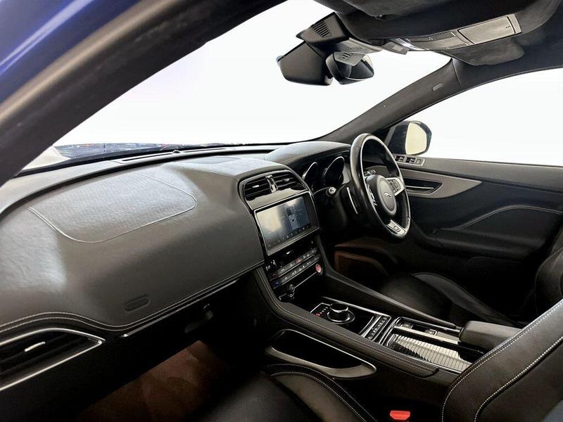 Used Jaguar F-Pace 2019 for sale - 76209413: Photo 12