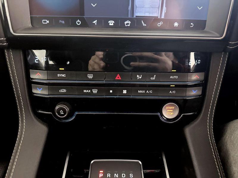 Used Jaguar F-Pace 2019 for sale - 76209413: Photo 25