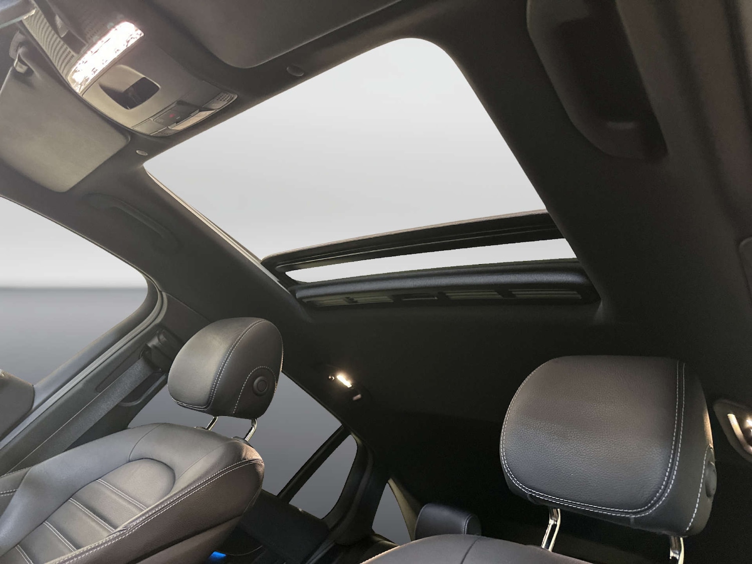 Used Mercedes-Benz EQC 2022 for sale - 77921667: Photo 14