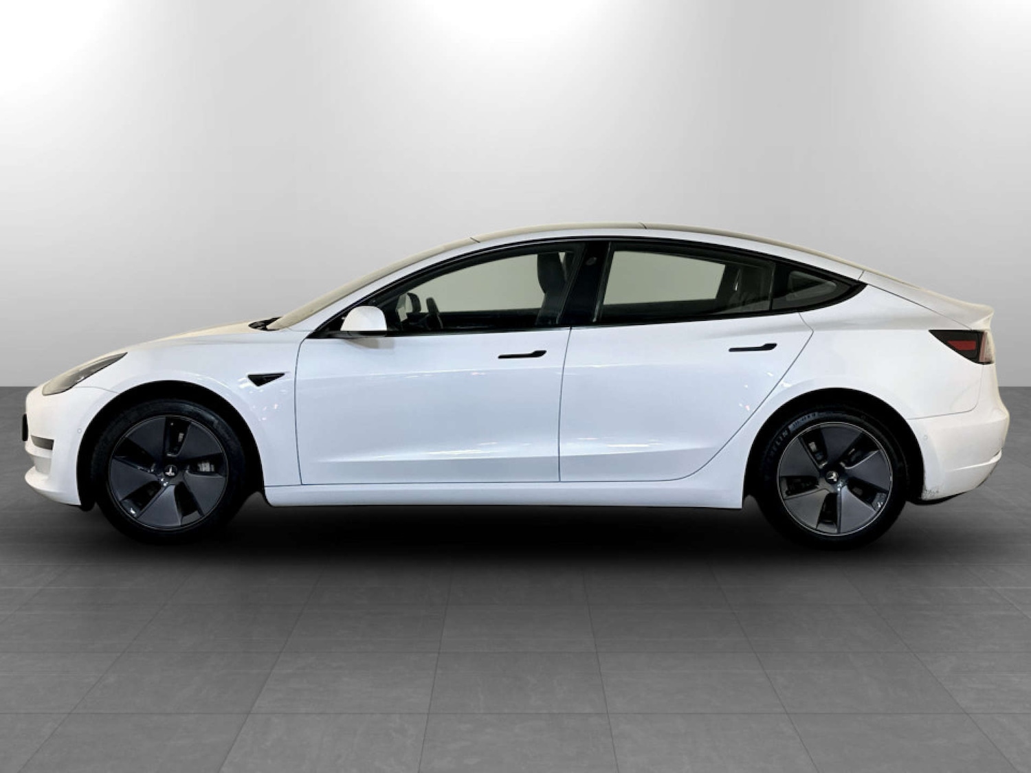 Used Tesla Model 3 2021 for sale - 77667943: Photo 7