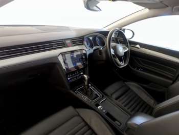 Used Volkswagen Passat 2021 for sale - 75121114: Photo