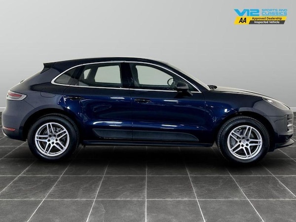 Used Porsche Macan 2020 for sale - 75712594: Photo 11
