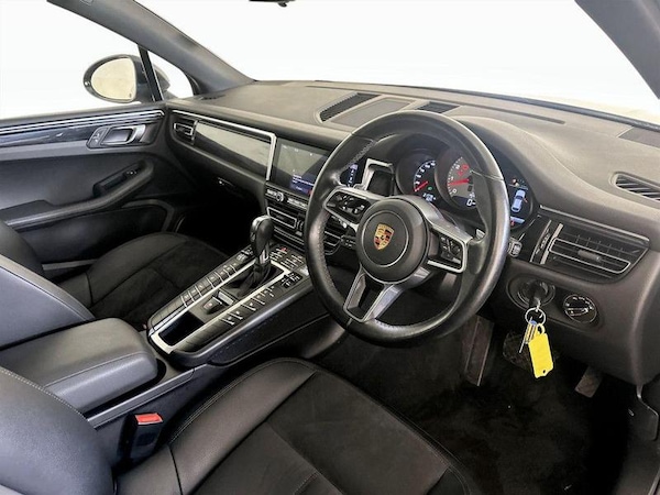 Used Porsche Macan 2020 for sale - 75712594: Photo 15
