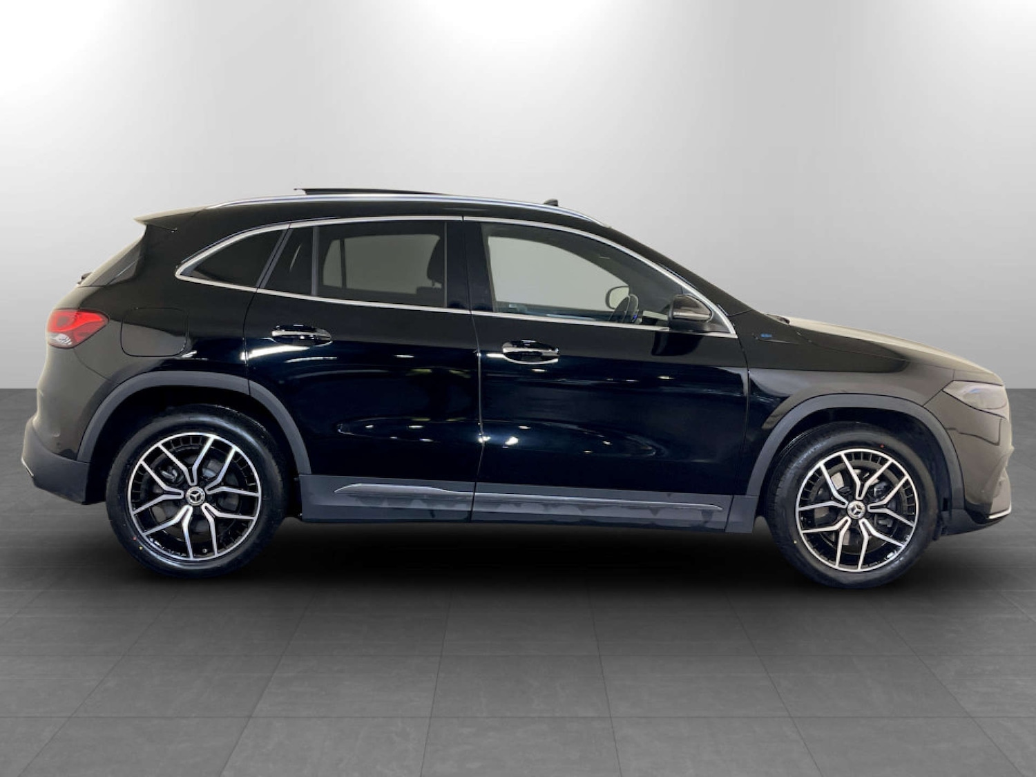 Used Mercedes-Benz EQA 2022 for sale - 77186090: Photo 11