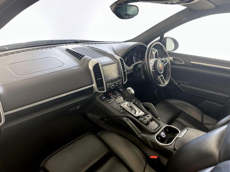 Used Porsche Cayenne 2016 for sale - 76445333: Photo 12