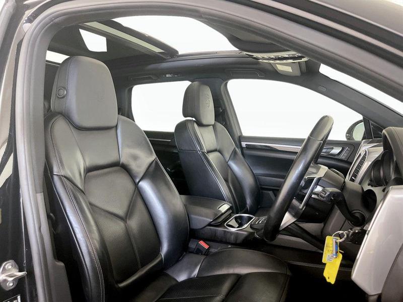 Used Porsche Cayenne 2016 for sale - 76445333: Photo 13