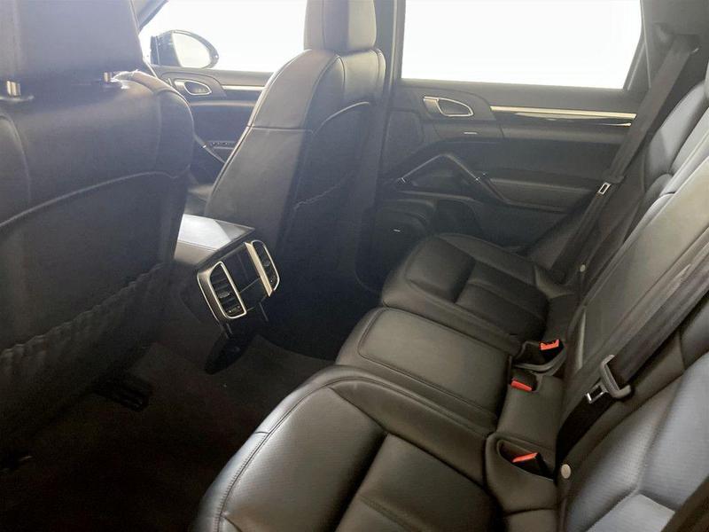 Used Porsche Cayenne 2016 for sale - 76445333: Photo 15