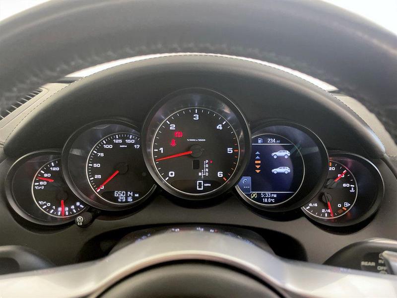 Used Porsche Cayenne 2016 for sale - 76445333: Photo 19