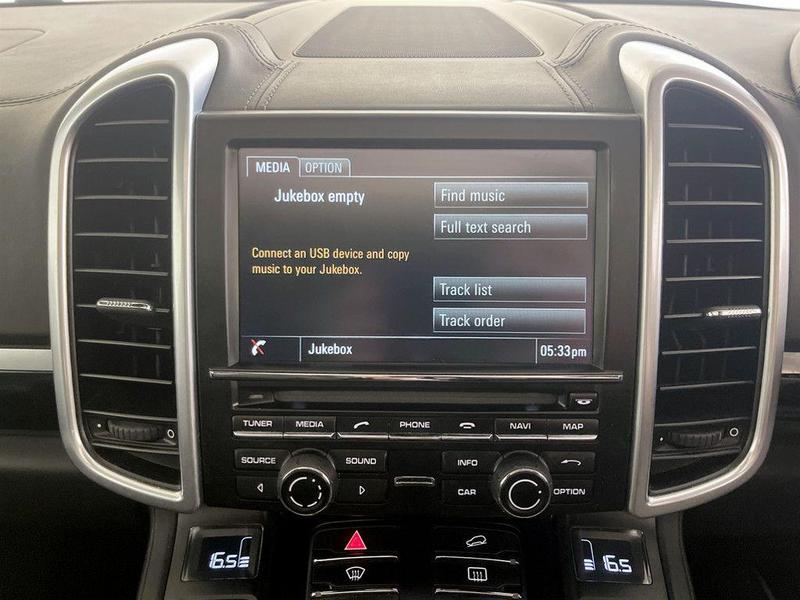 Used Porsche Cayenne 2016 for sale - 76445333: Photo 24