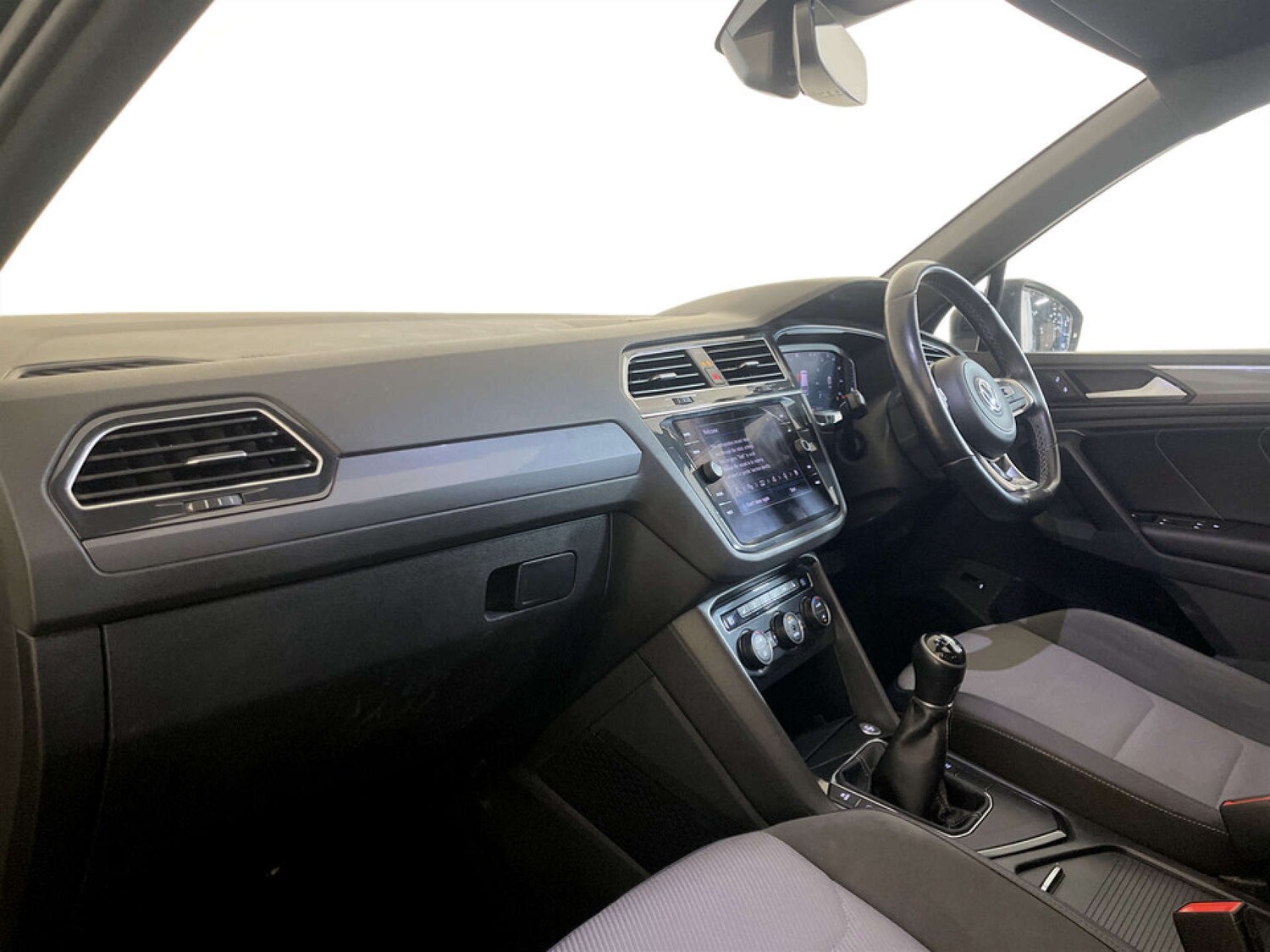 Used Volkswagen Tiguan 2020 for sale - 77185851: Photo 12