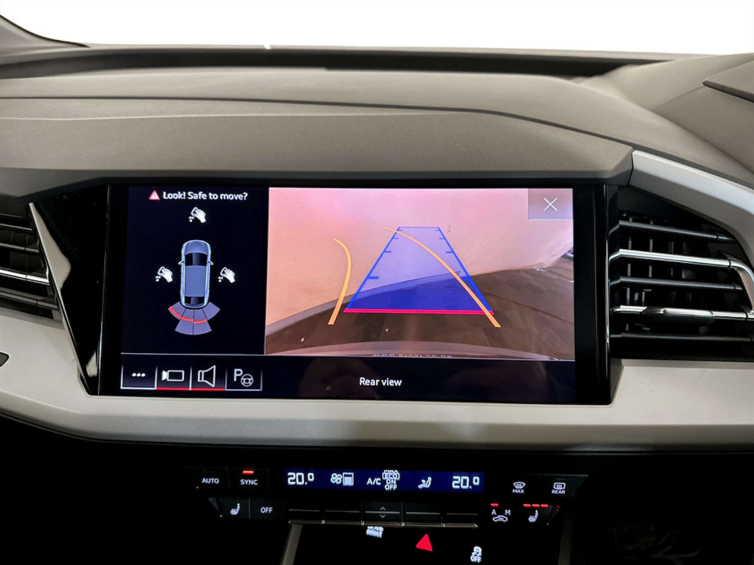 Used Audi Q4 e-tron 2022 for sale - 77185787: Photo 20