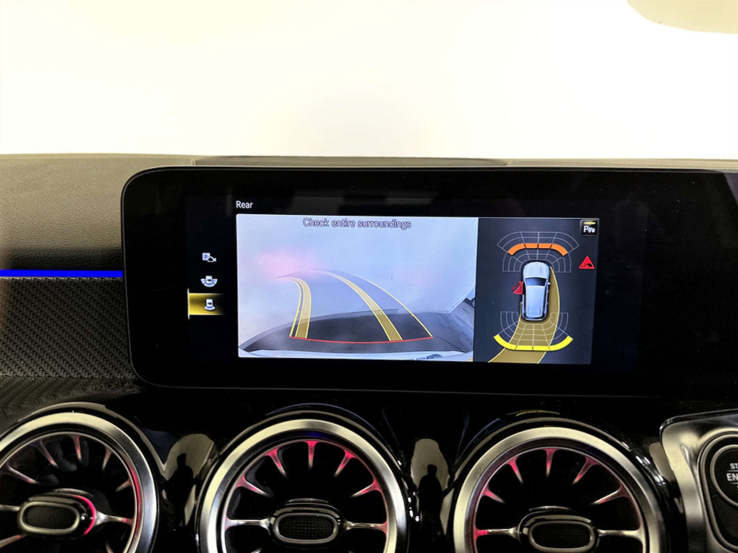 Used Mercedes-Benz GLB 2023 for sale - 77667944: Photo 22