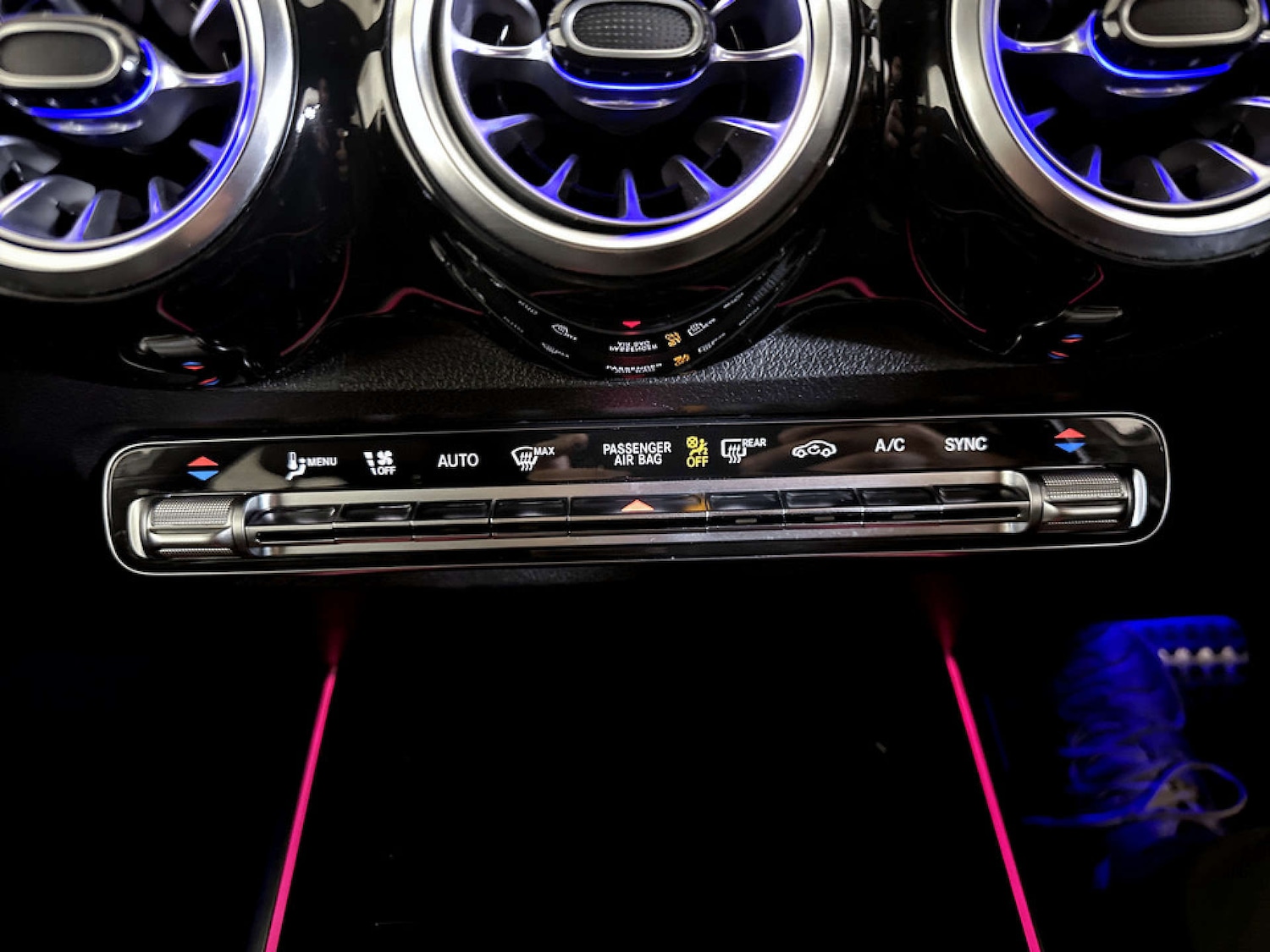 Used Mercedes-Benz GLB 2023 for sale - 77667944: Photo 28