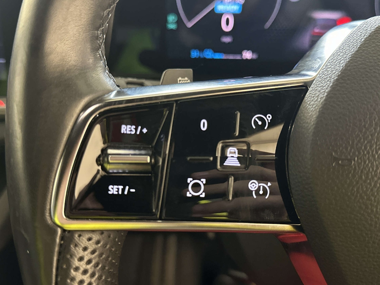 Used Renault Megane E Tech 2023 for sale - 77920658: Photo 17