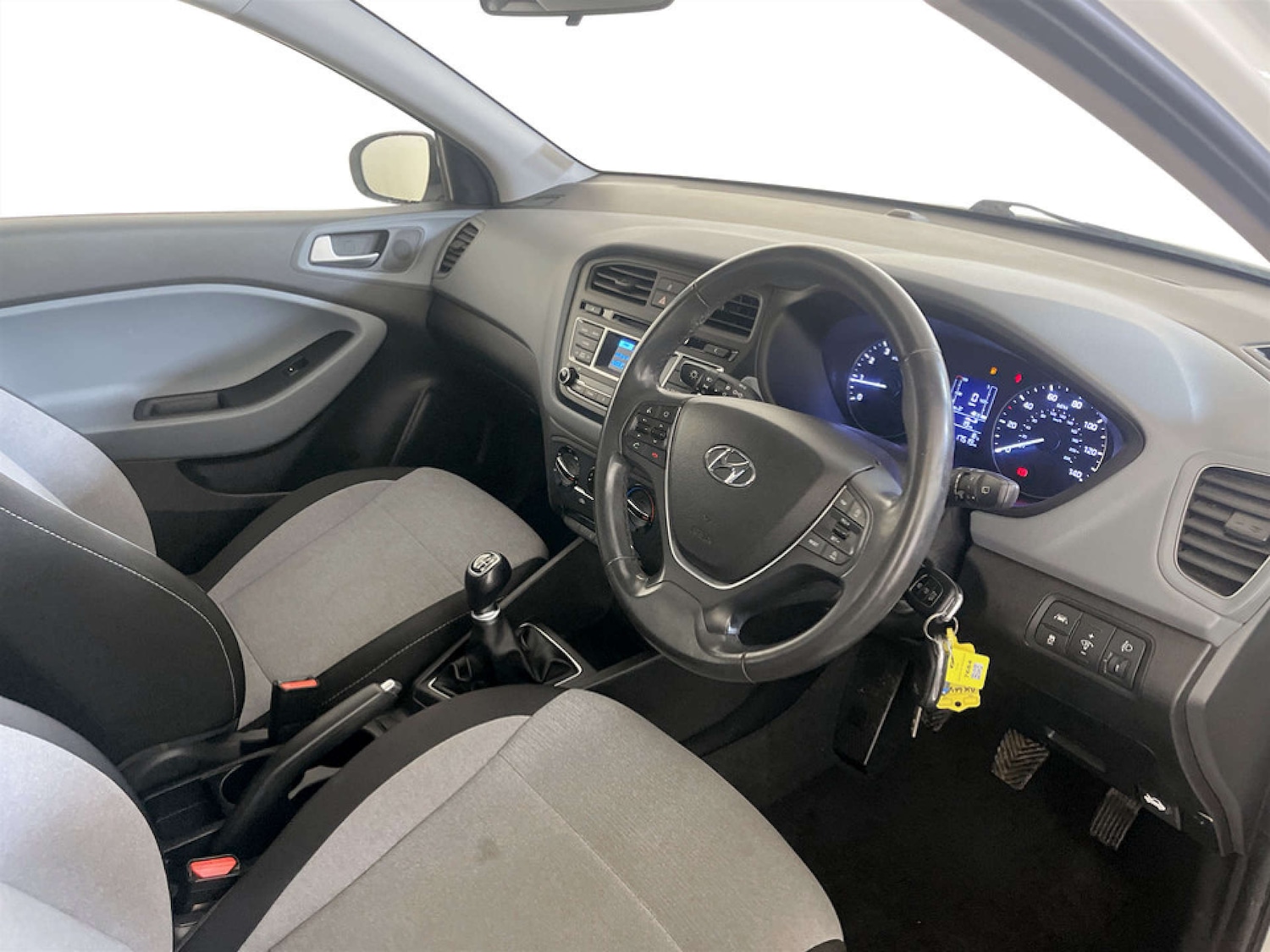 Used Hyundai i20 2016 for sale - 77437497: Photo 15