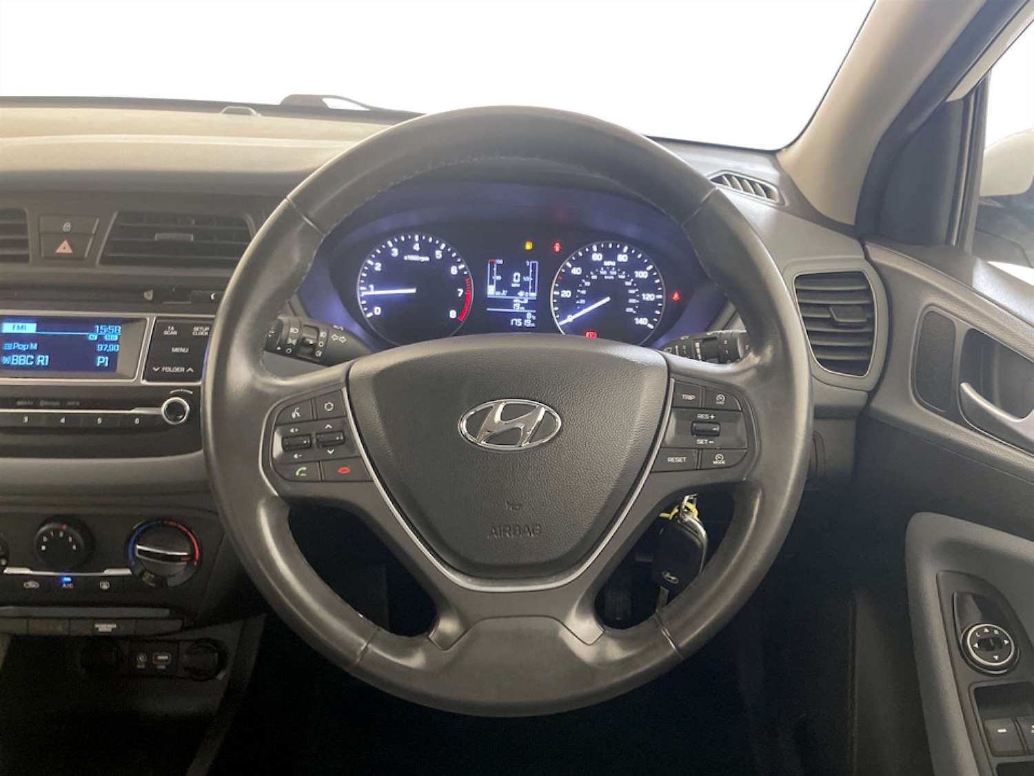 Used Hyundai i20 2016 for sale - 77437497: Photo 16