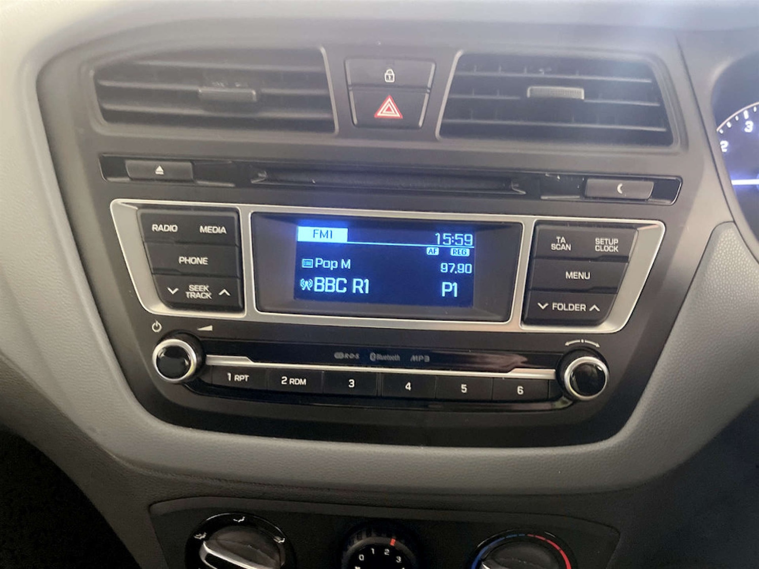 Used Hyundai i20 2016 for sale - 77437497: Photo 21