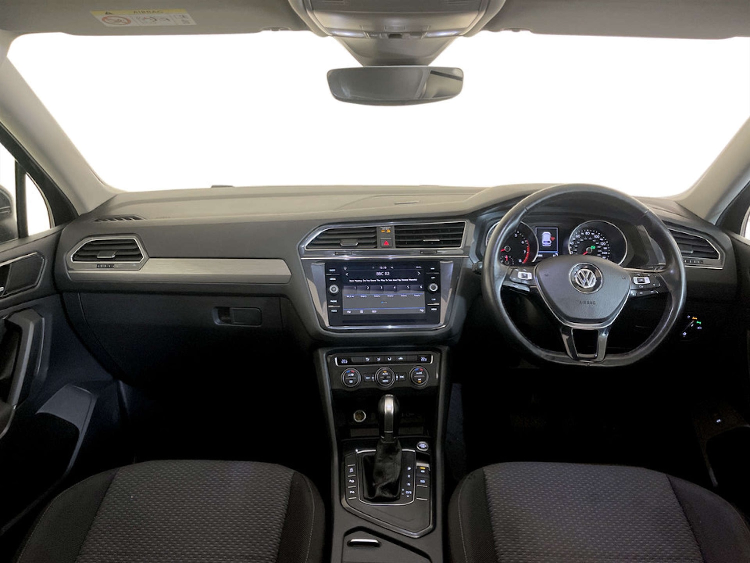 Used Volkswagen Tiguan Allspace 2018 for sale - 77195885: Photo 3