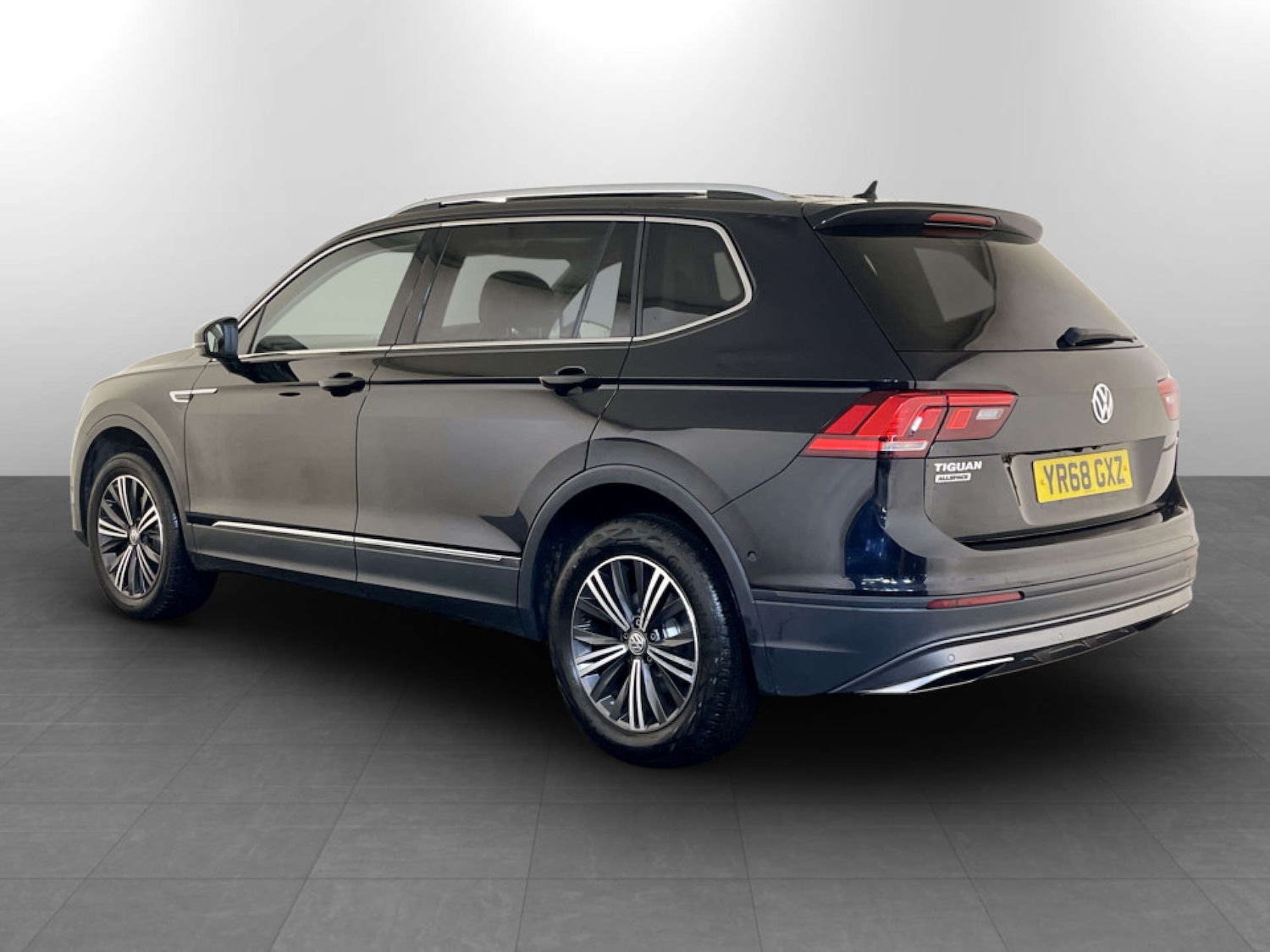 Used Volkswagen Tiguan Allspace 2018 for sale - 77195885: Photo 8