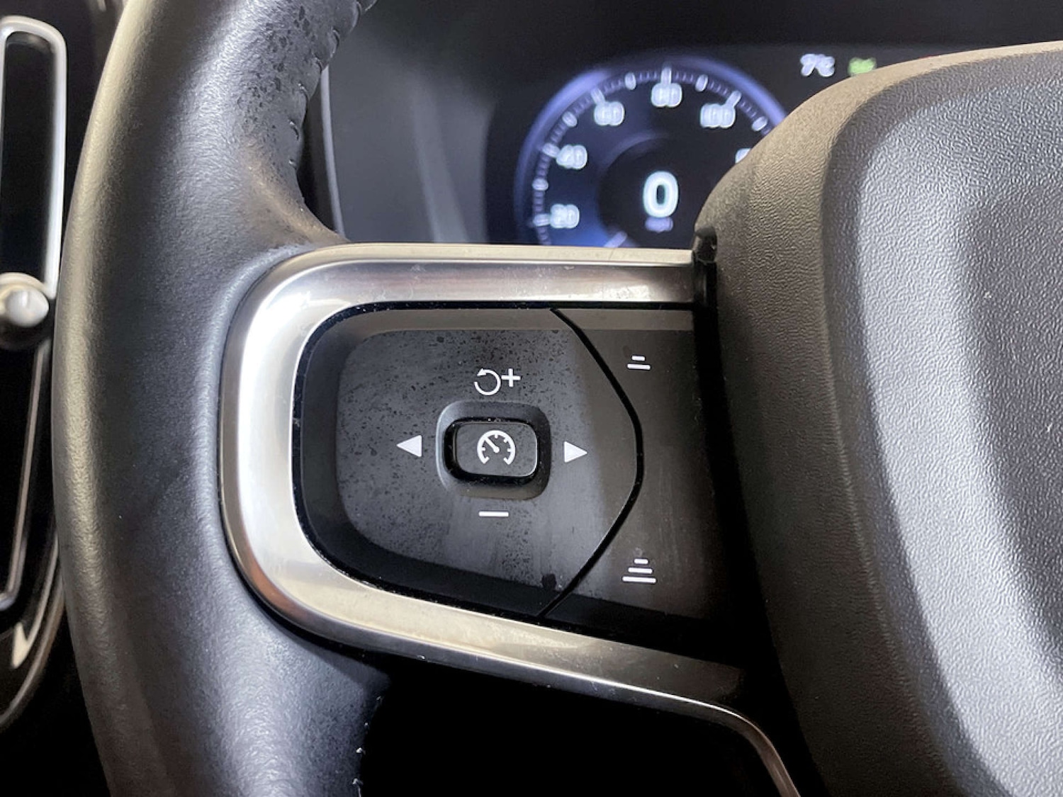 Used Volvo XC40 2019 for sale - 77469898: Photo 17