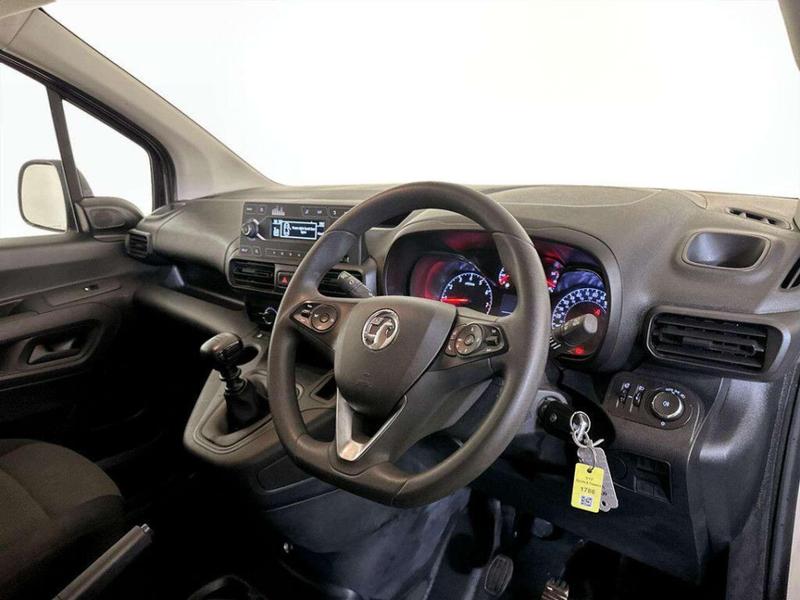 Used Vauxhall Combo 2022 for sale - 76819262: Photo 3