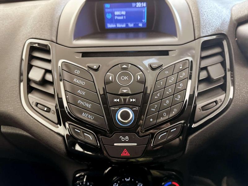 Used Ford Fiesta 2017 for sale - 76984802: Photo 23