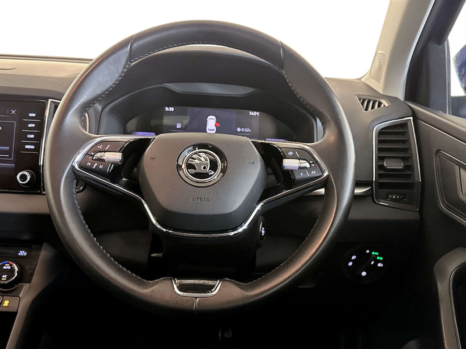 Used Skoda Karoq 2023 for sale - 77186079: Photo 17