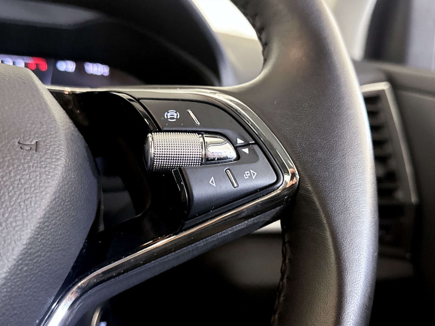 Used Skoda Karoq 2023 for sale - 77186079: Photo 20