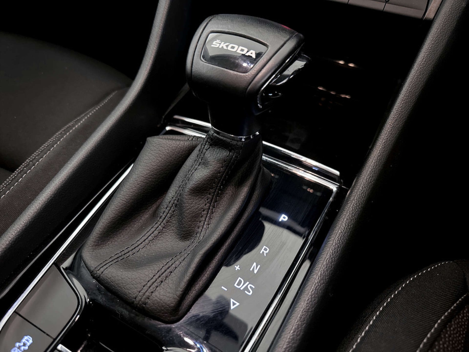 Used Skoda Karoq 2023 for sale - 77186079: Photo 28