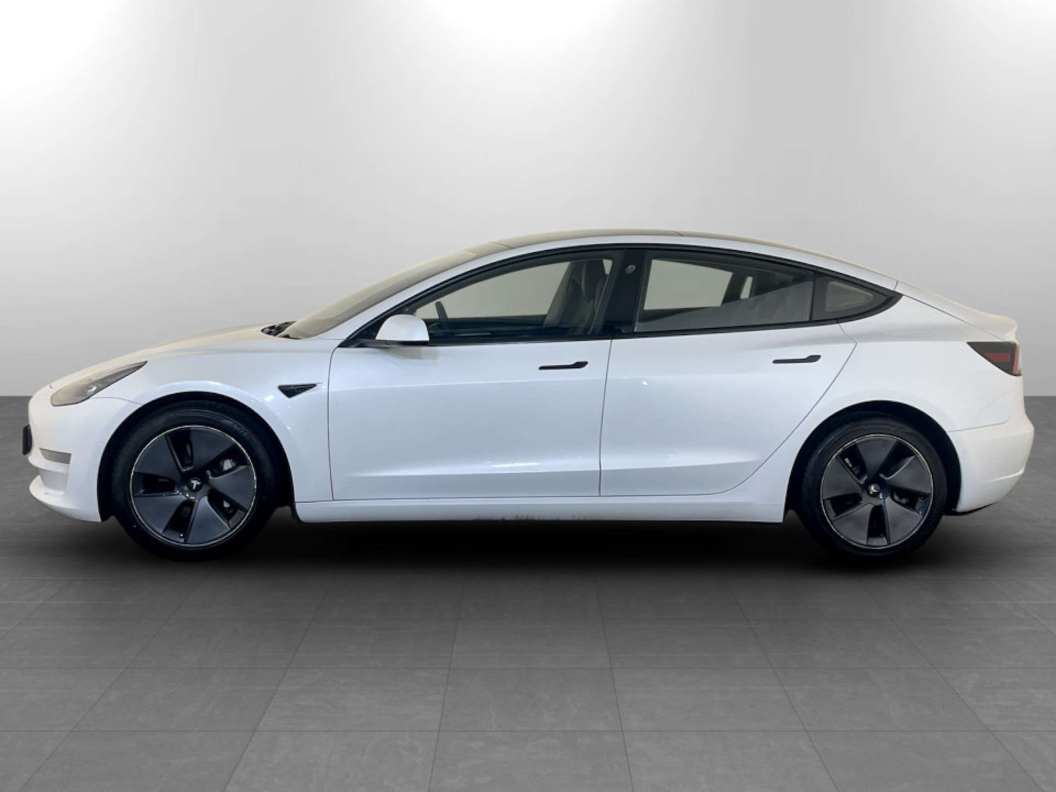 Used Tesla Model 3 2021 for sale - 77431896: Photo 6