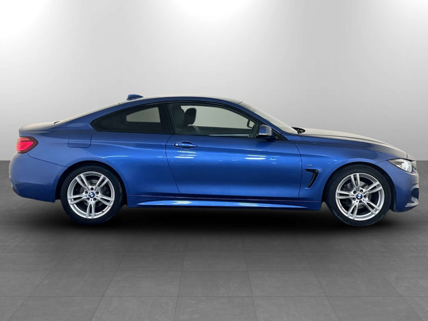 Used BMW 4 Series 2019 for sale - 77667937: Photo 11