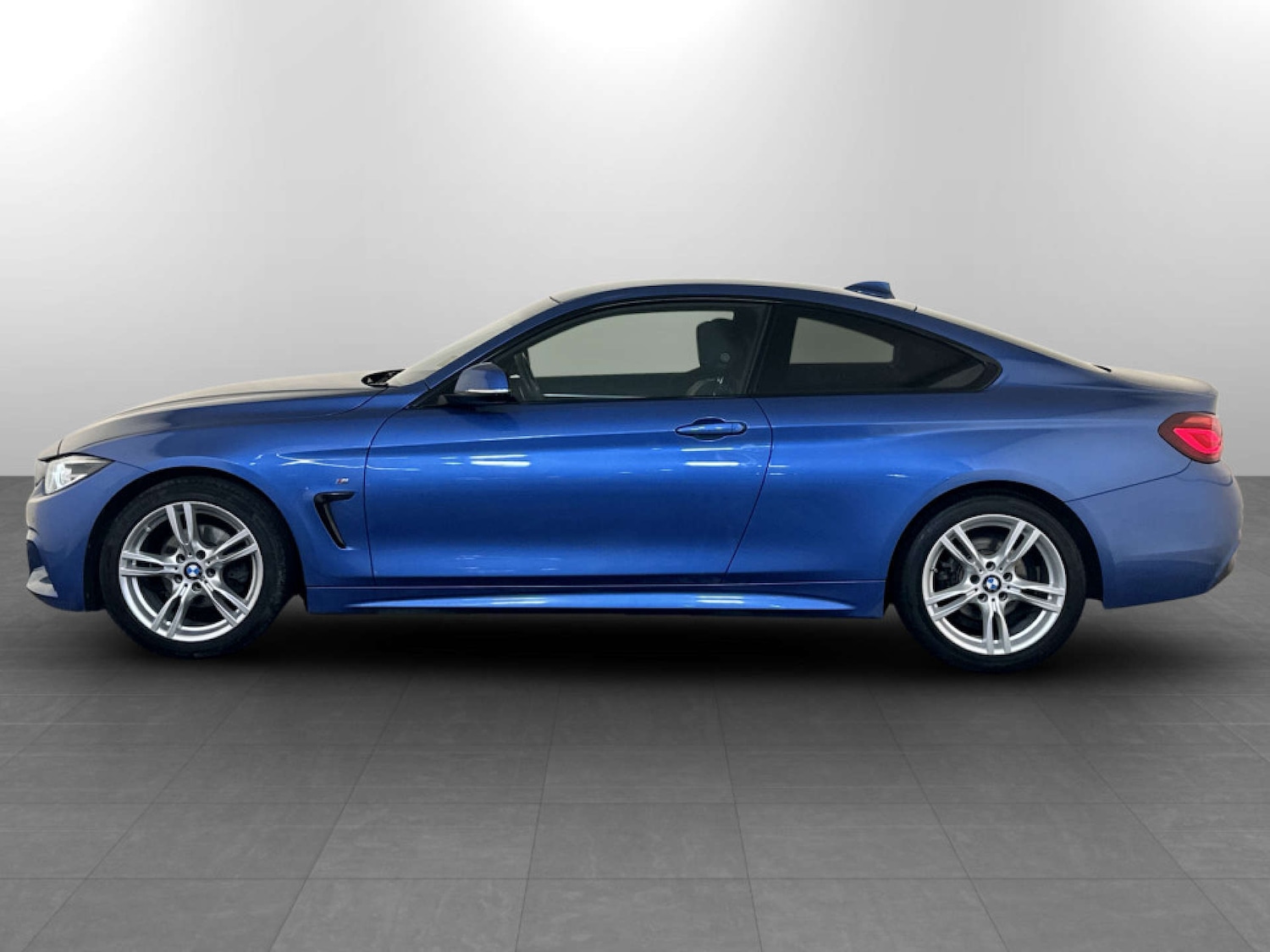 Used BMW 4 Series 2019 for sale - 77667937: Photo 7