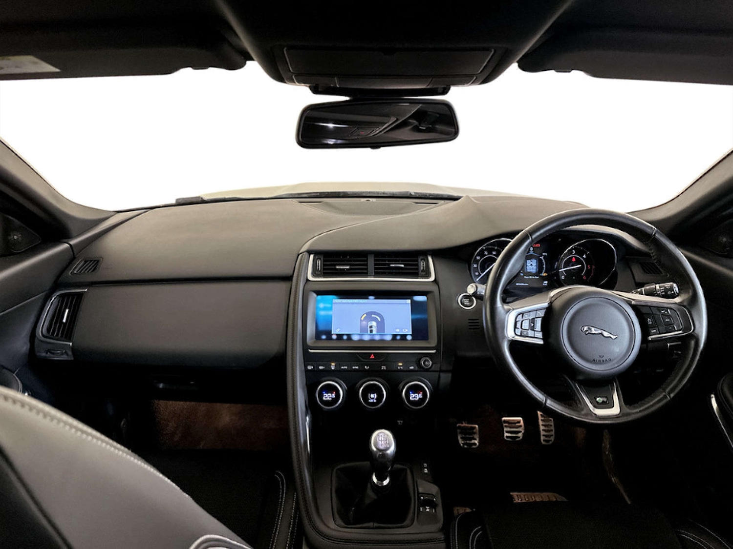 Used Jaguar E-Pace 2019 for sale - 77662737: Photo 3