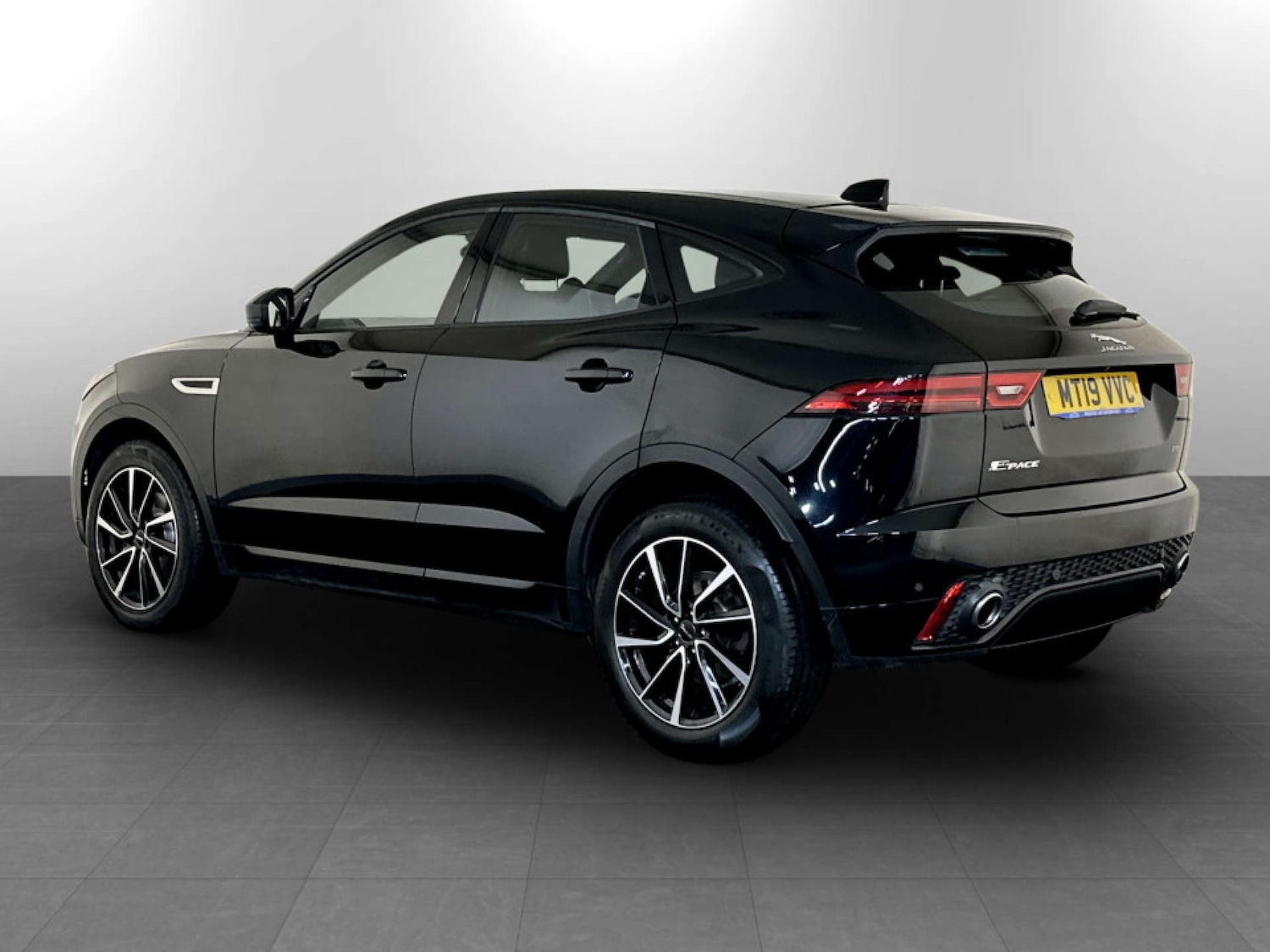 Used Jaguar E-Pace 2019 for sale - 77662737: Photo 8
