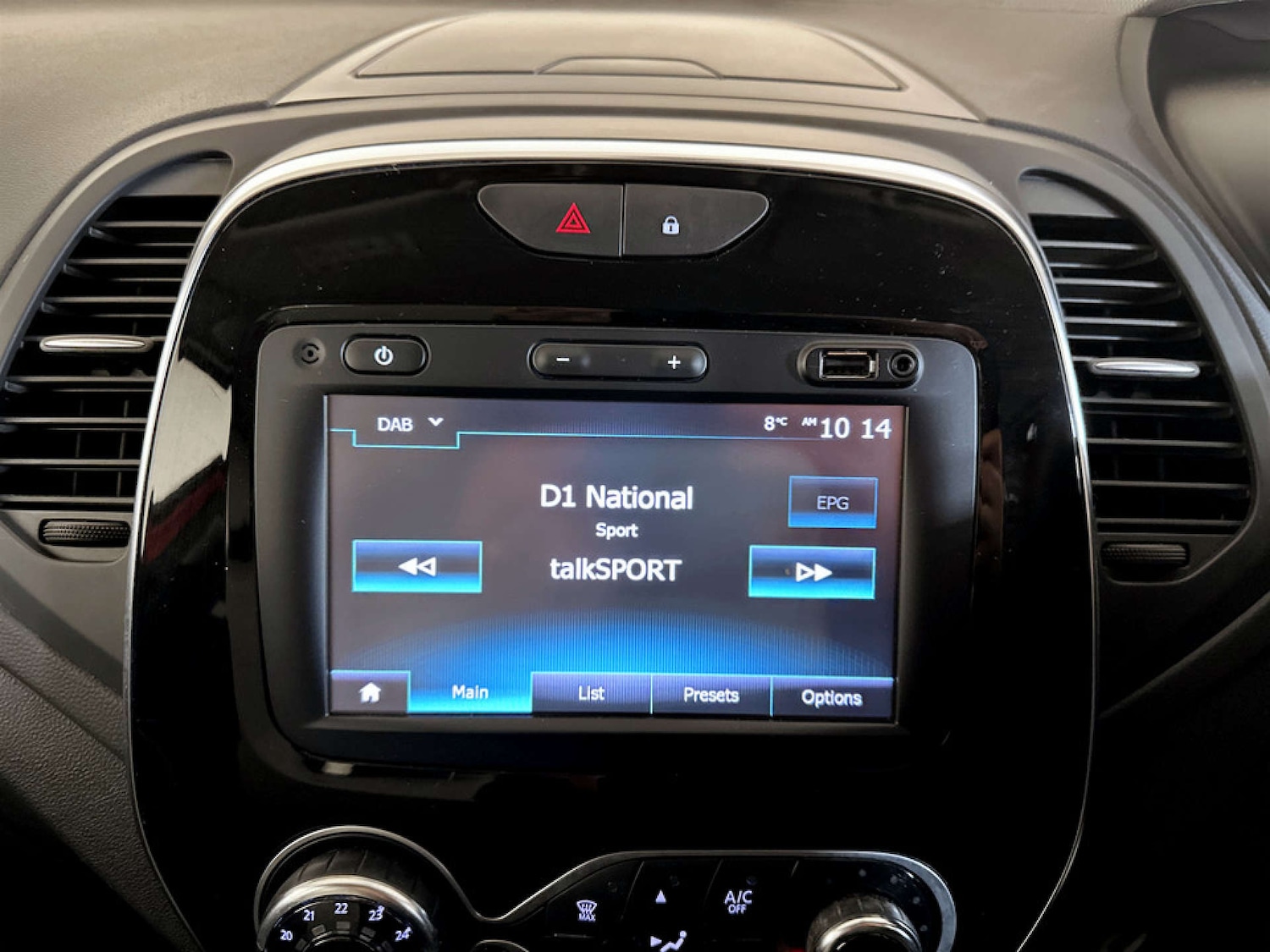 Used Renault Captur 2018 for sale - 77249228: Photo 22