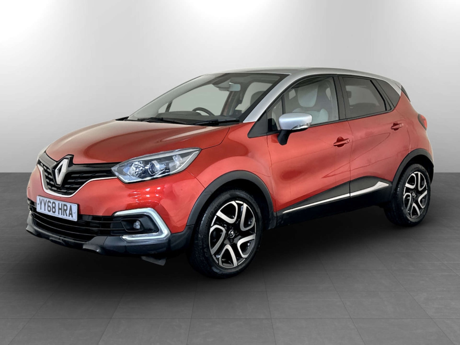 Used Renault Captur 2018 for sale - 77249228: Photo 6