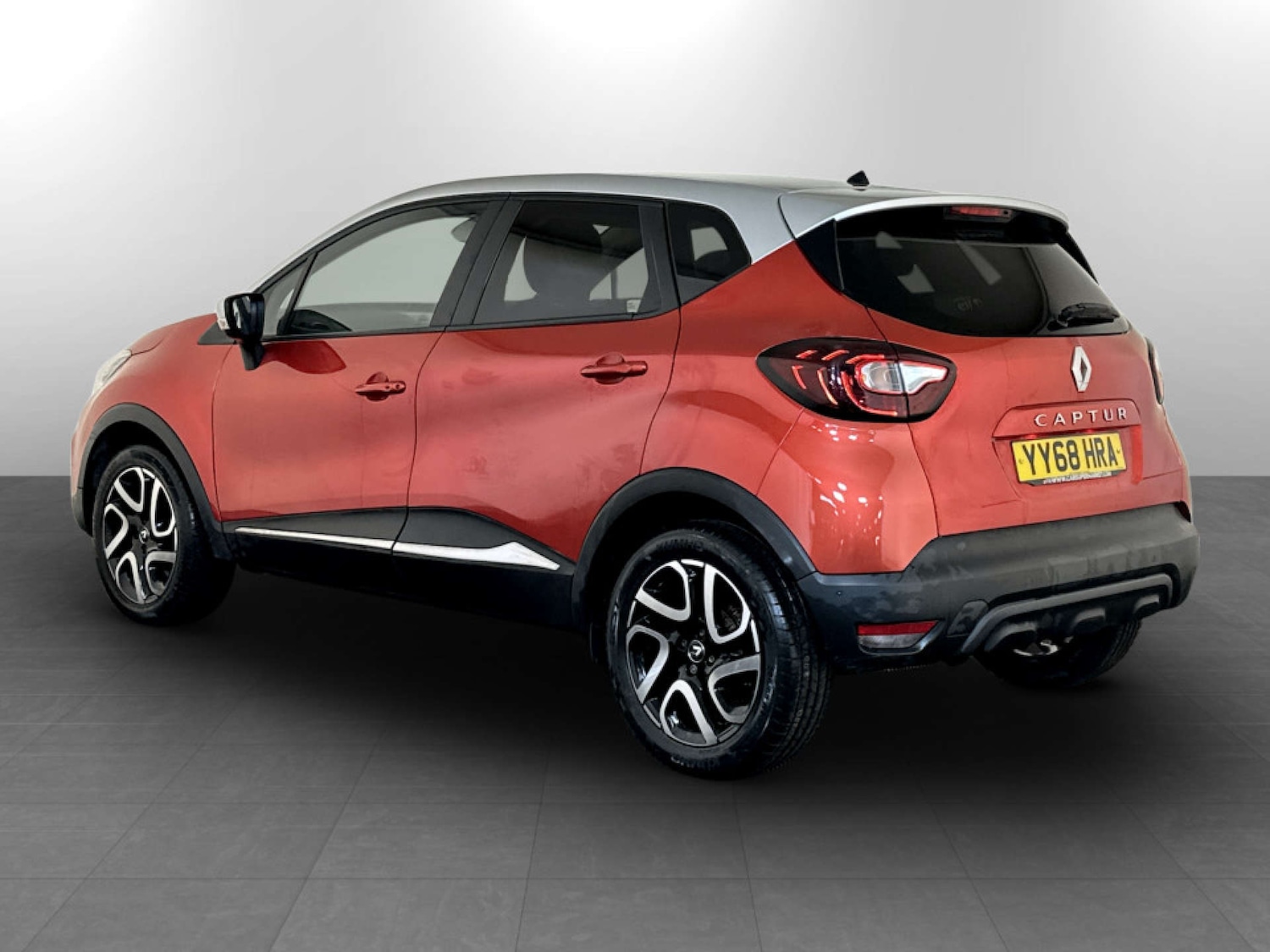 Used Renault Captur 2018 for sale - 77249228: Photo 8