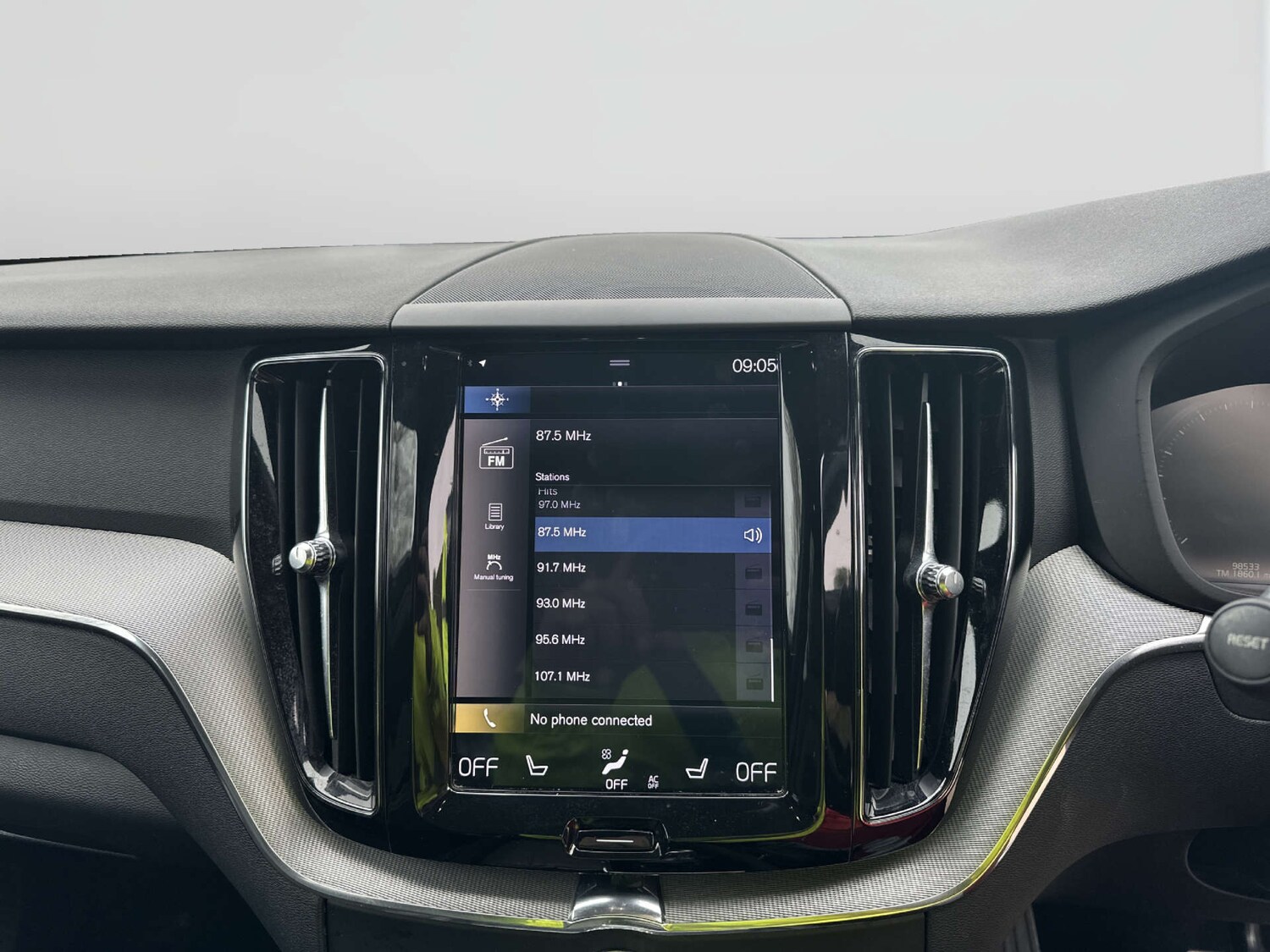 Used Volvo XC60 2018 for sale - 78179689: Photo 22