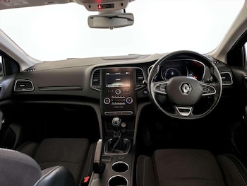 Used Renault Megane 2020 for sale - 76931319: Photo