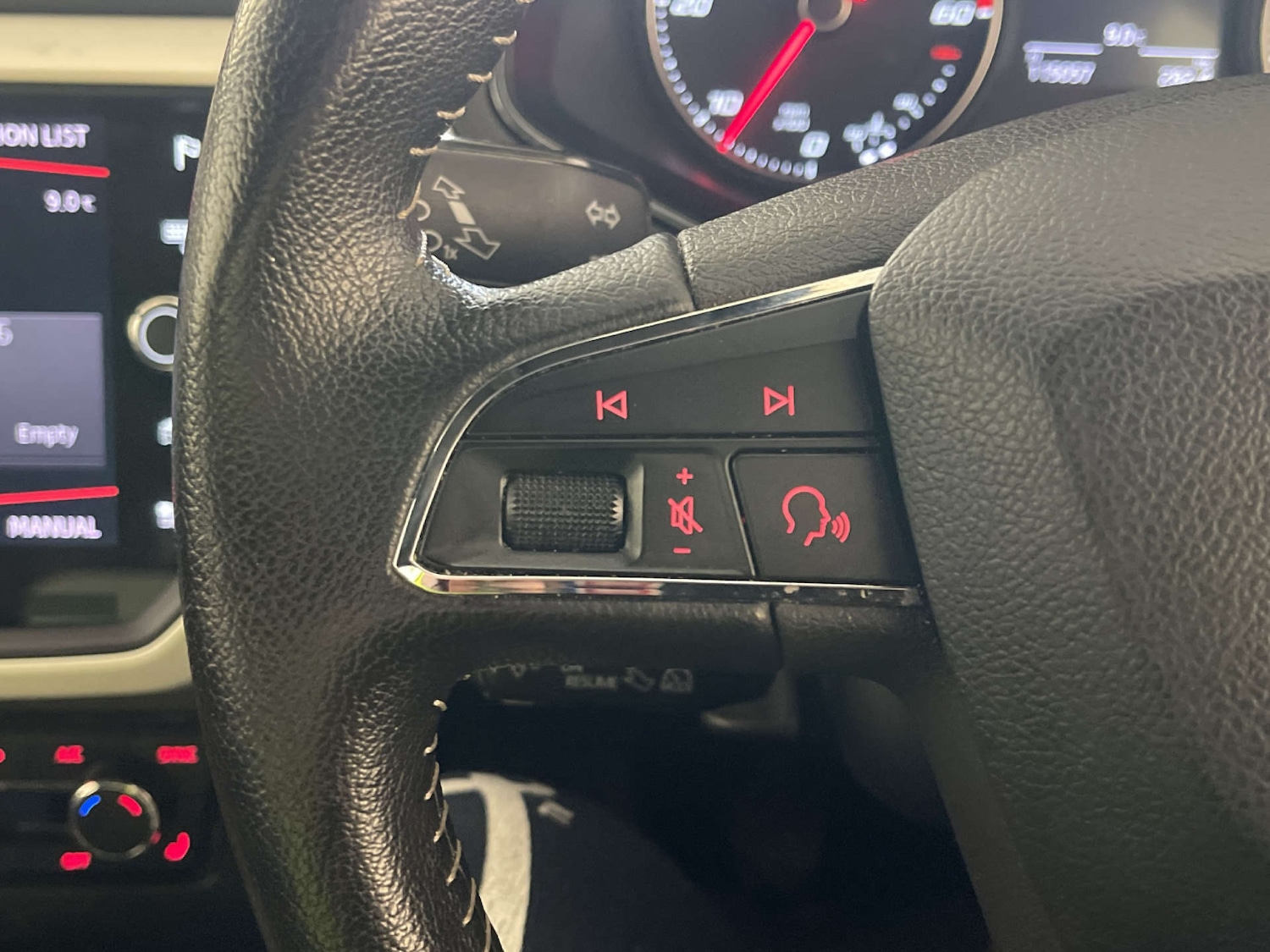 Used SEAT Arona 2018 for sale - 77915411: Photo 17