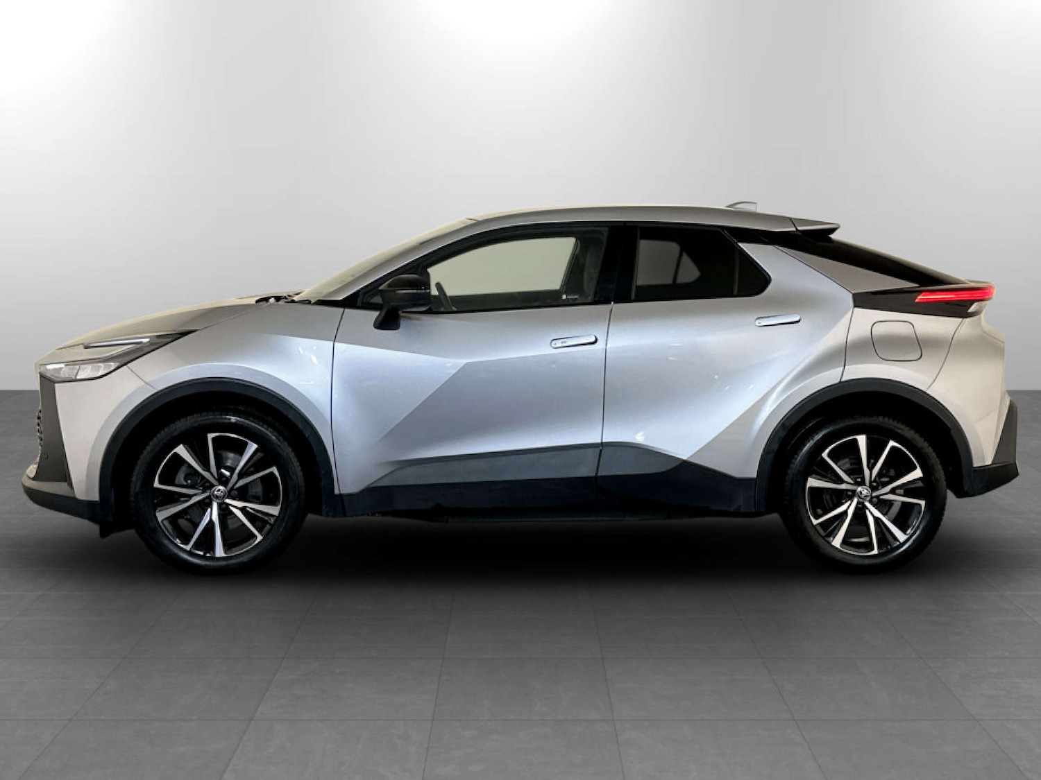 Used Toyota C-HR 2024 for sale - 77469948: Photo 7