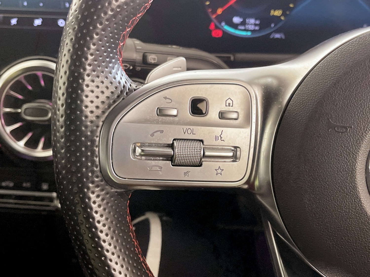 Used Mercedes-Benz EQA 2022 for sale - 77299363: Photo 17