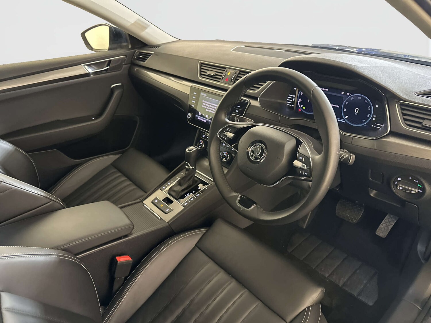 Used Skoda Superb 2023 for sale - 78003769: Photo 15