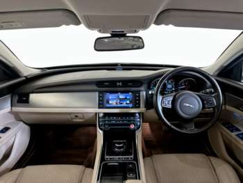 Used Jaguar XF 2017 for sale - 75008100: Photo